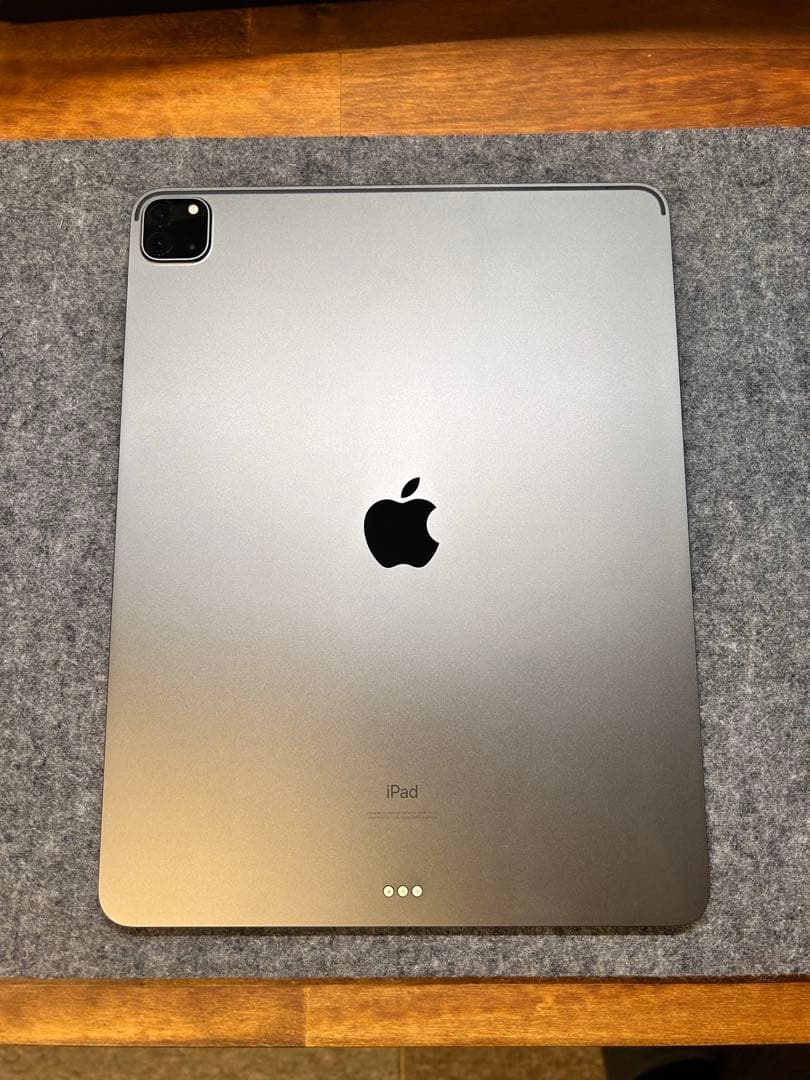 【セット】iPad Pro 12.9 第4世代 純正キーボード SSD 1TB