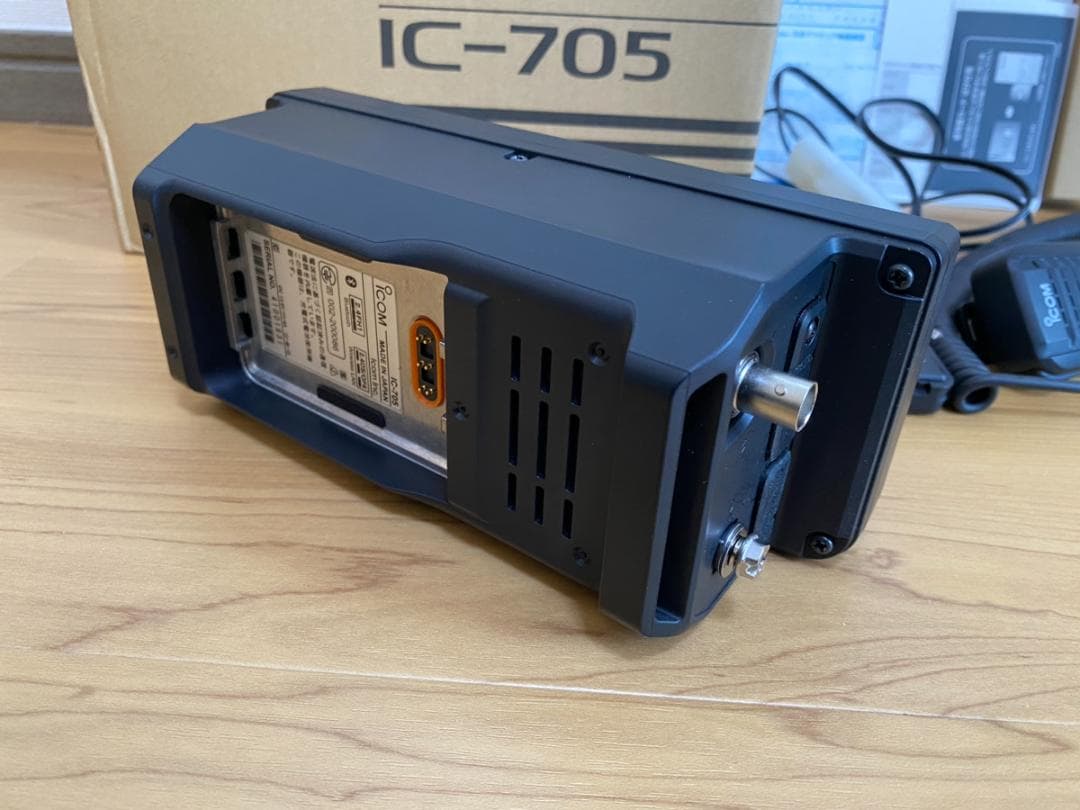 ICOM IC-705 HF/50/144/430MHz アイコム 無線機