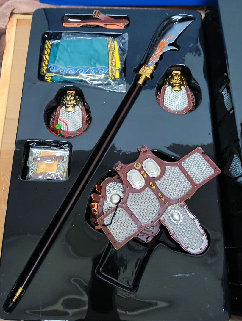 三国志.[関羽雲長]1/6.HOTToys.アクションフィギュア