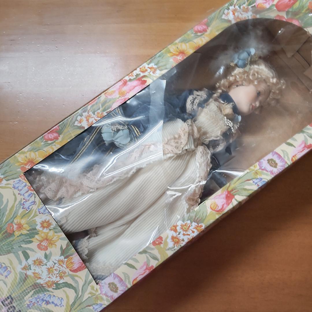 ファッションドール　西洋人形　アンティーク風　ドール