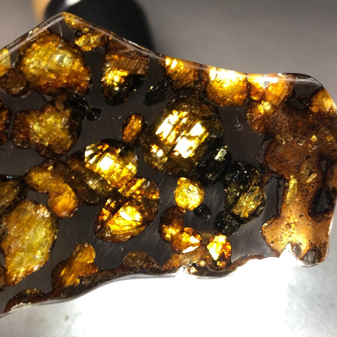 パラサイト隕石 隕石　石鉄隕石　セリコ隕石 美品　重さ約13ｇ　共箱