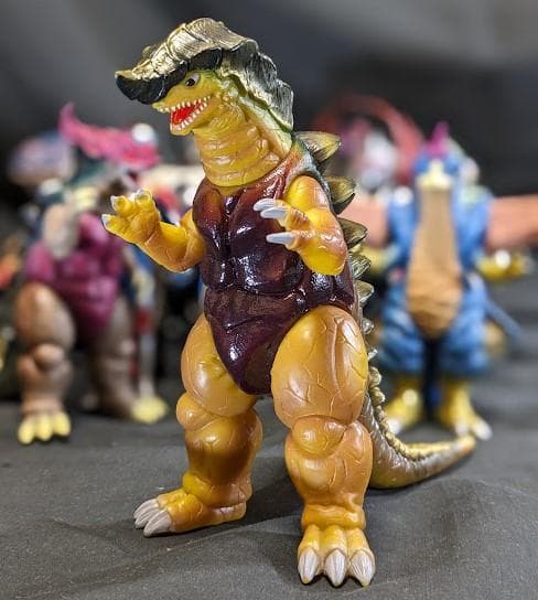 ウルトラマンコスモス＆登場怪獣・宇宙人（バンダイ）ソフビ１７体セット