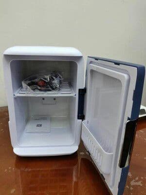 車載，家庭両用ミニ冷蔵庫