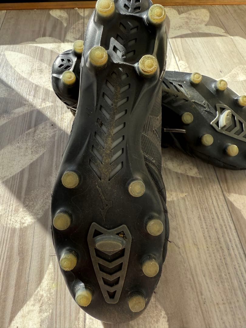 ミズノ モレリア ネオ 3 β エリート25.5cm