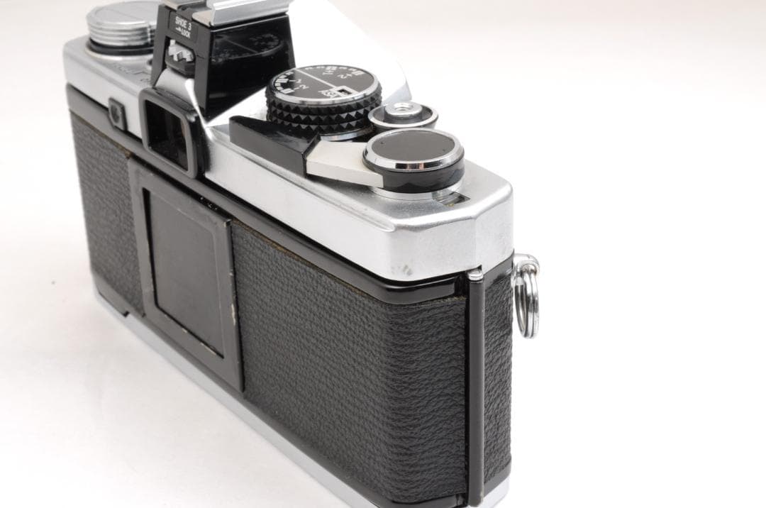 フィルムカメラ OLYMPUS OM-2N + 50mm f/1.8 + 200mm f/4