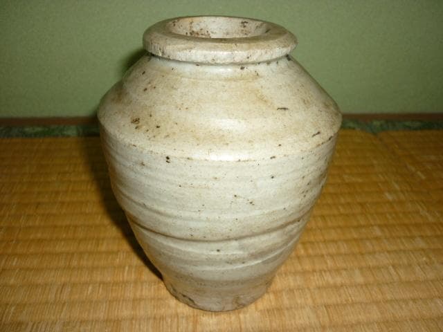 ■希少 美品 16世紀！南海古陶磁'（ベトナム古陶磁） 白磁安南小壺高さ15cm