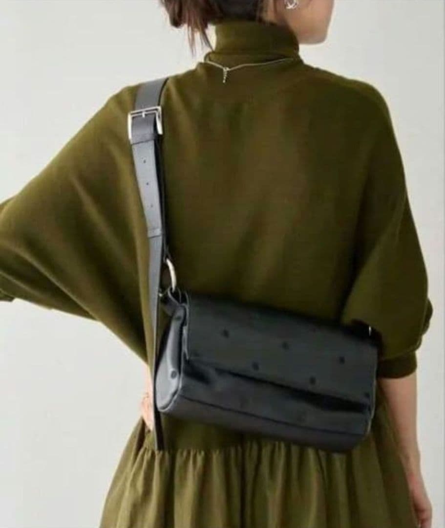 ビアズリー ドットブラックショルダーバッグ ボデイバック