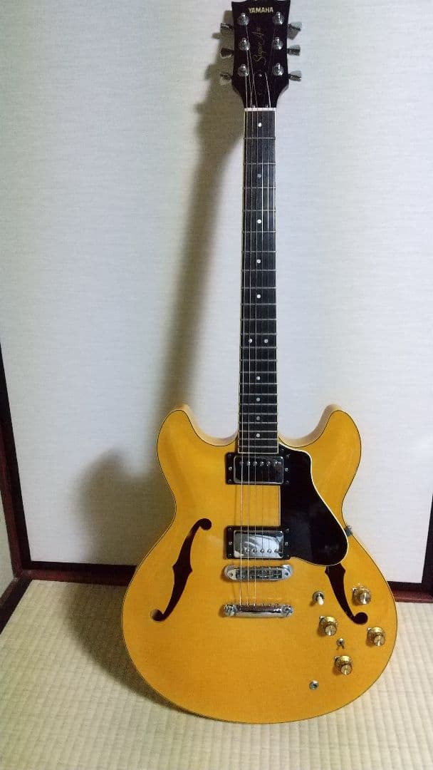 Yamaha エレキギター イエロー セミホロウタイプ