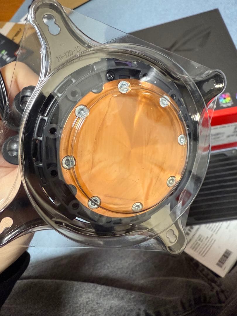 ROG STRIX LC II 240 ARGB 簡易水冷