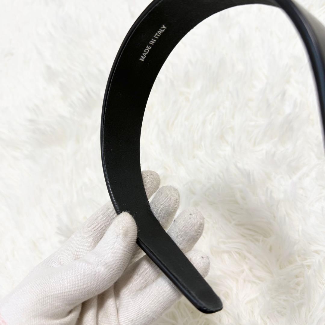 現行❤️未使用級　FERAGAMO カチューシャ　リボン　レザー　ブラック