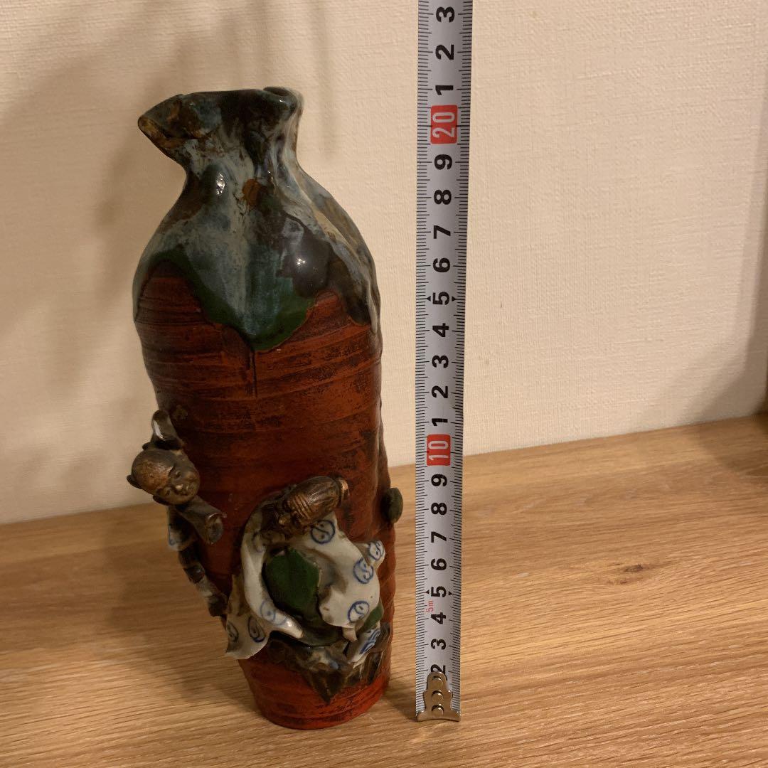 隅田焼　高浮雕人物花瓶　アンティーク　1客