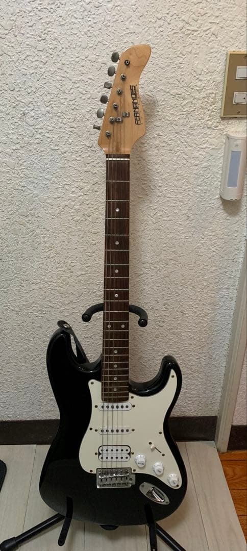 FERNANDES フェルナンデス　エレキギター　FG