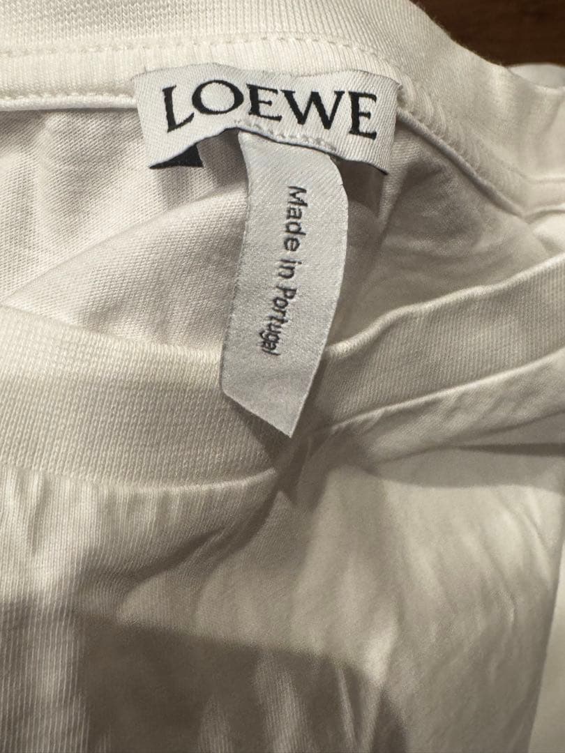 LOEWE Tシャツ ホワイト 黒色刺繍ロゴ