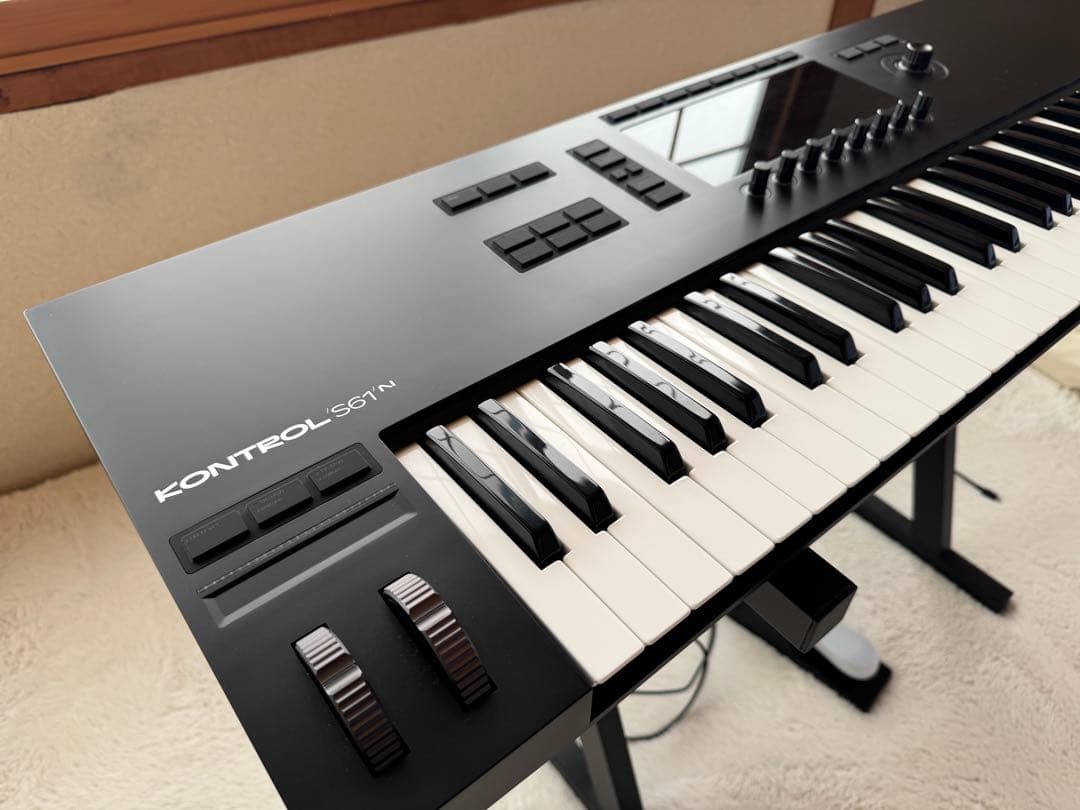 KONTROL S61N MIDIキーボード 61キー