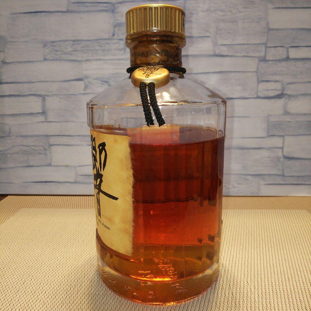 ★ 響「HIBIKI」/ 金キャップ 裏ゴールドラベル 750ml