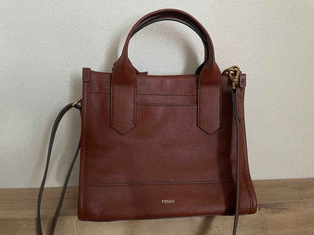 fossil ショルダーバッグ　ブラウン