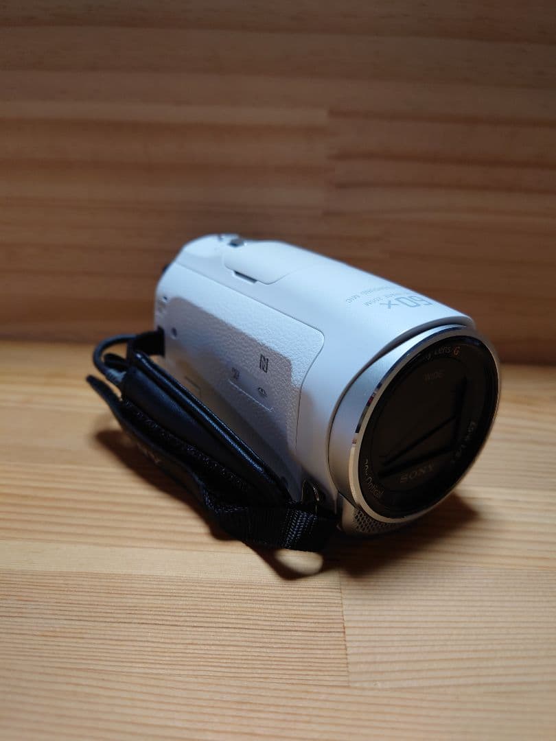 チ*プ様 【訳あり】SONYハンディカム HDR-CX670 ホワイト おまけ付