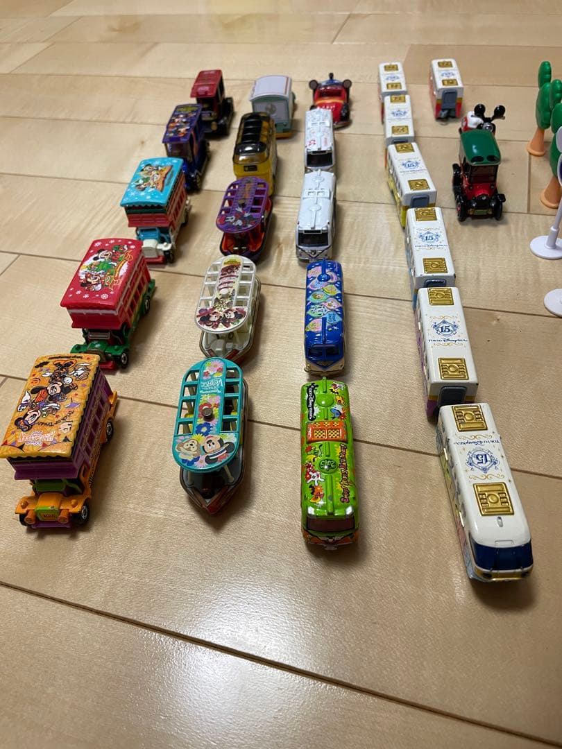 値下げ‼️豪華セット♡完売品⭐︎レア　ディズニー　トミカ　24台　収納ケースセット
