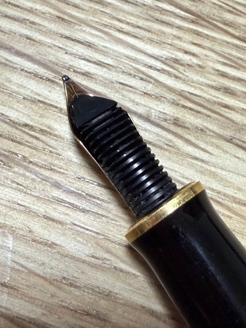 ペリカン　スーベレーン　赤縞　14C 585 万年筆　ヴィンテージ筆記具　ドイツ