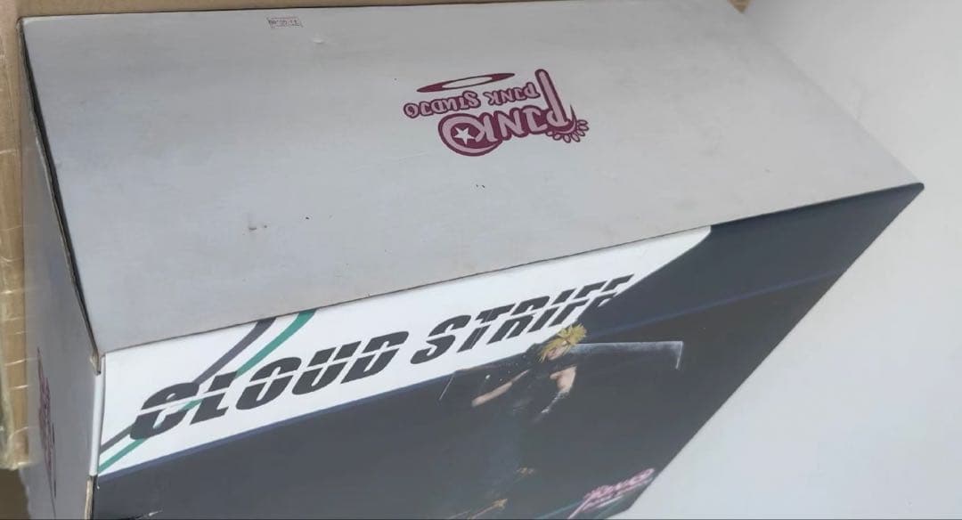 【ファイナルファンタジー7】クラウド ガレージキット特大フィギュア cloud