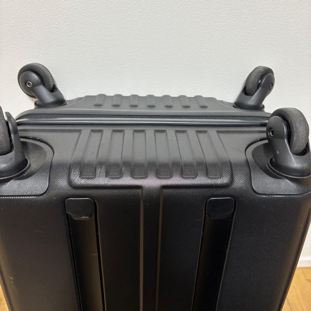 【美品】 BRIEFING H-37 キャリーケース ブラック　37L 機内可