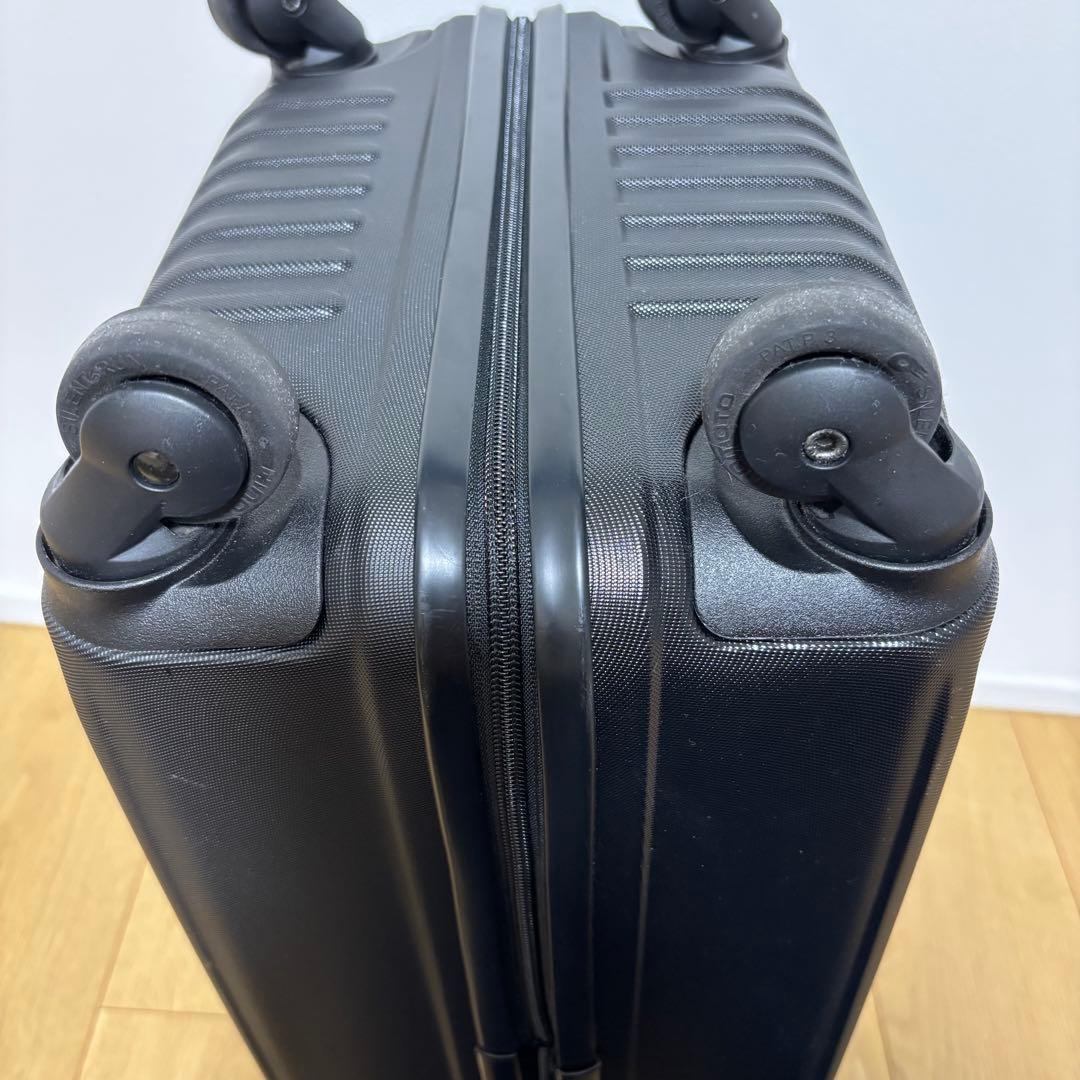 【美品】 BRIEFING H-37 キャリーケース ブラック　37L 機内可