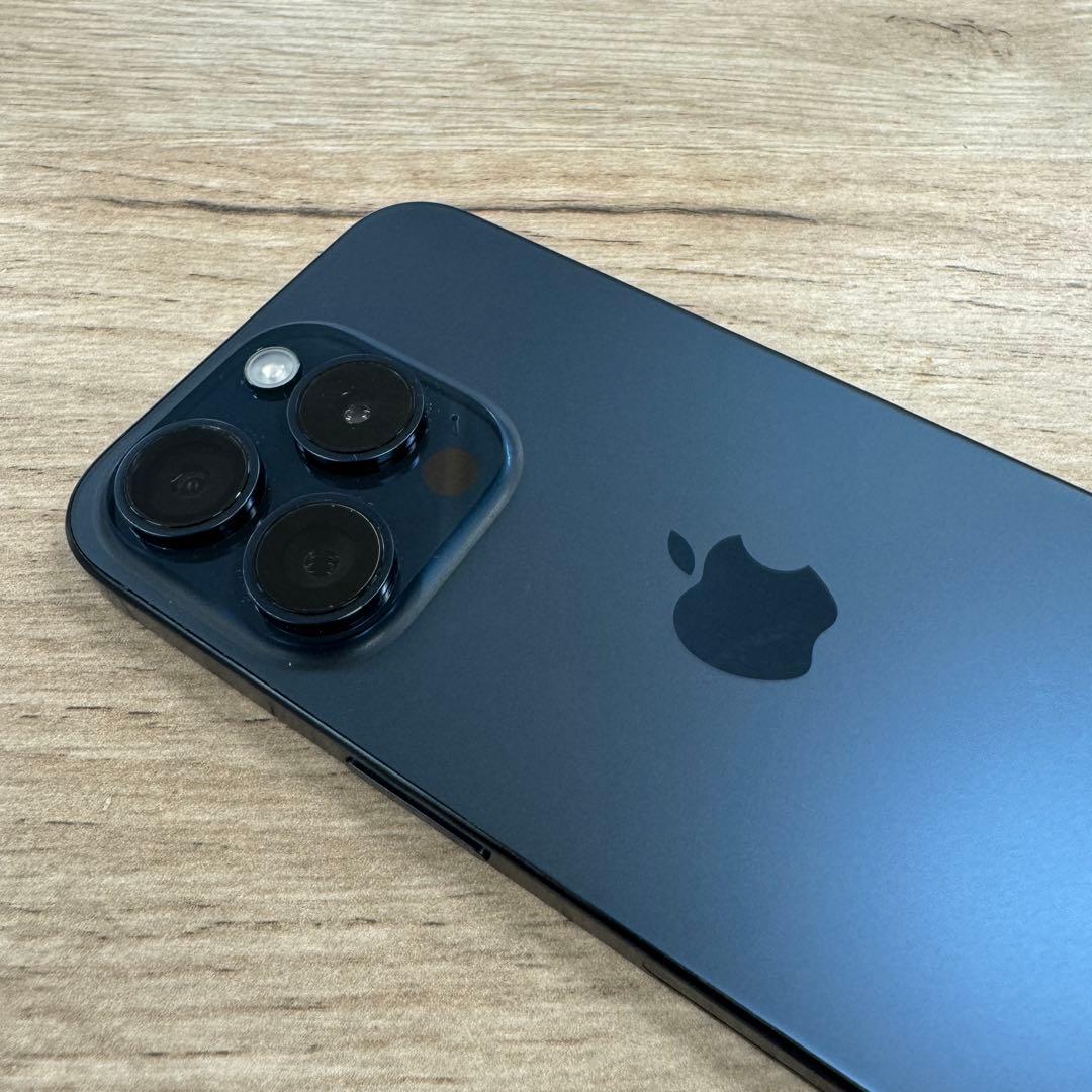超美品　純正バッテリー100% 美品　iPhone 15 Pro 256gb