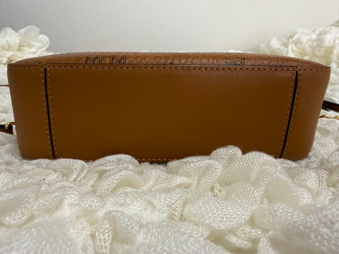 MCM ショルダーバック