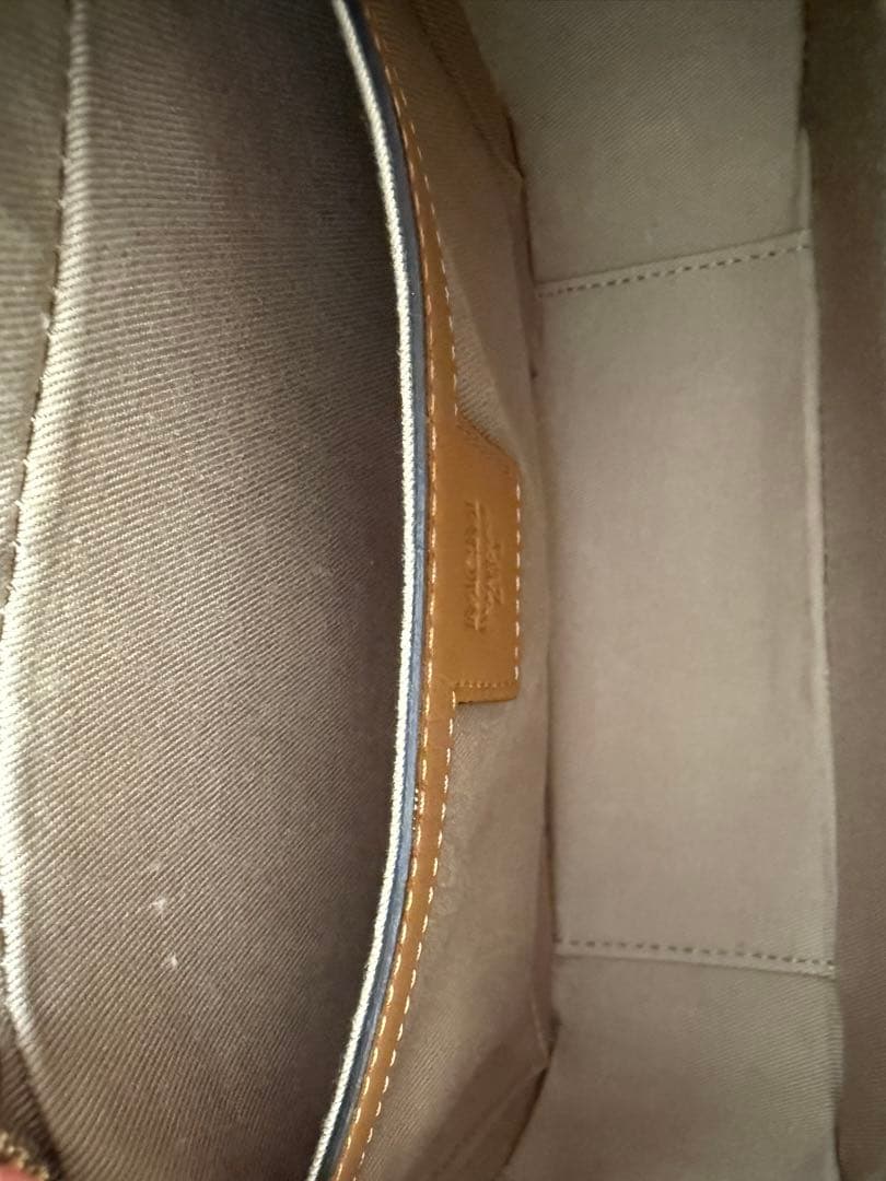 MCM ショルダーバック