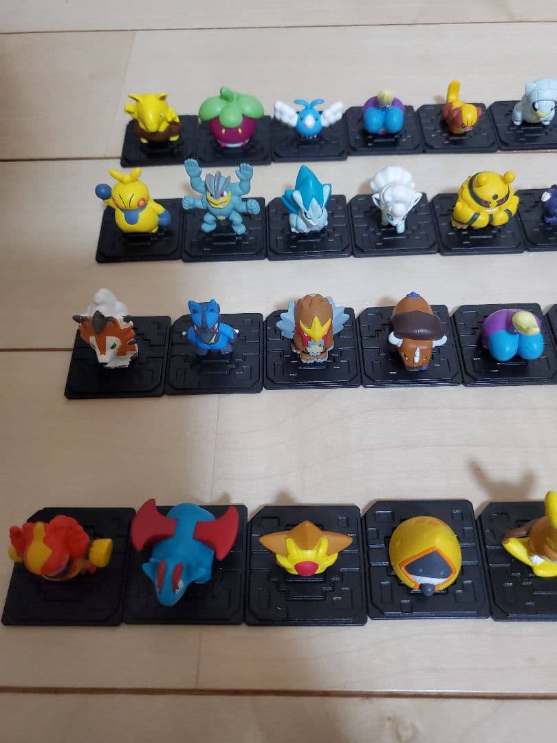 モンコレGET とボール型モンコレGET 対応モンスターボールセット