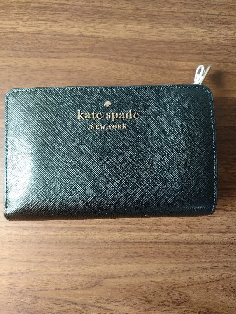 新品♠︎ケイトスペード財布／美品♡二つ折り