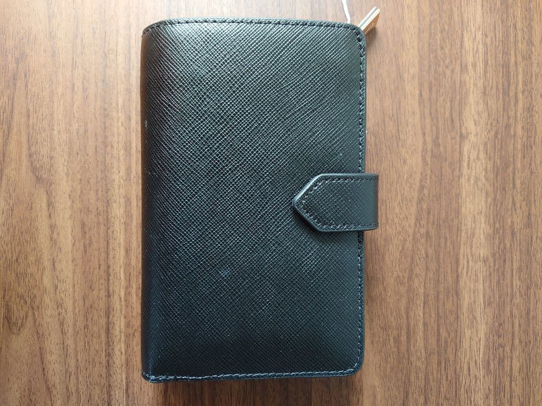 新品♠︎ケイトスペード財布／美品♡二つ折り