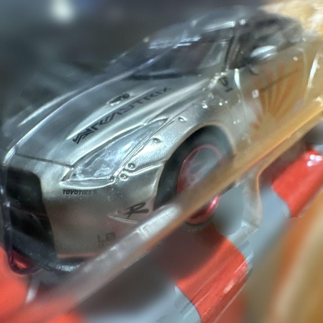 ミニカー MINI GT LBWK LB Works Nissan GT-R 49