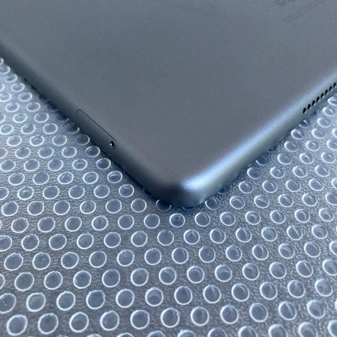 3618【早い者勝ち】iPad8 第8世代 32GB SIMフリー☆