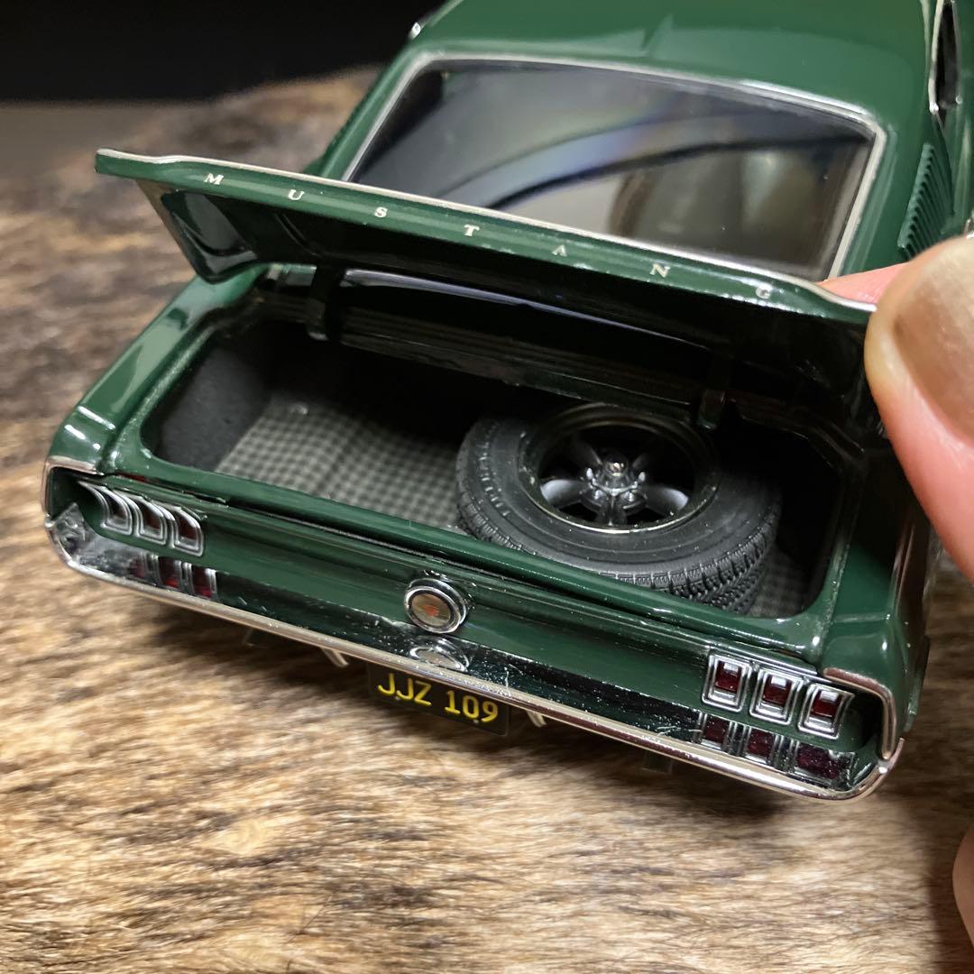 AUTOart 1/18 FORD MUSTANG BULLITT モデル