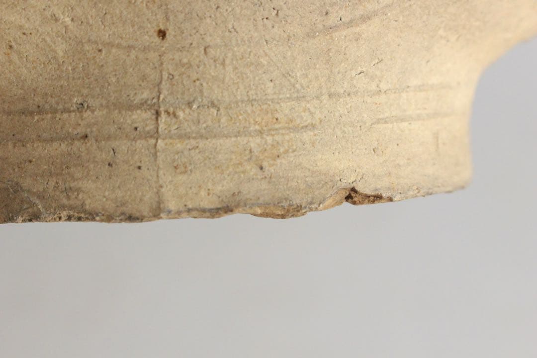 No4476 中国美術　磁州窯　黒釉葉文扁壷　木製台/木箱付　花器　送料無料