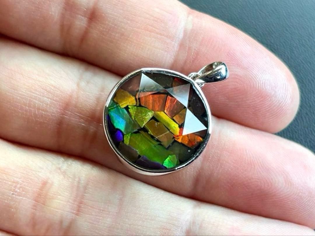 ナデシコ　究極品質　レインボーアンモライトとシルバーギベオンの六芒星PT