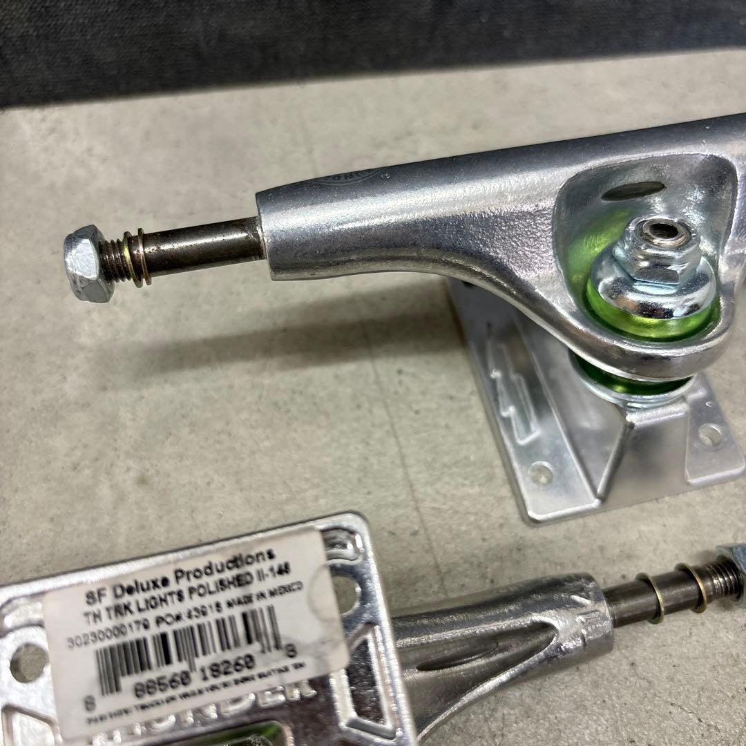 新品未使用 THUNDER LIGHTSトラック 148