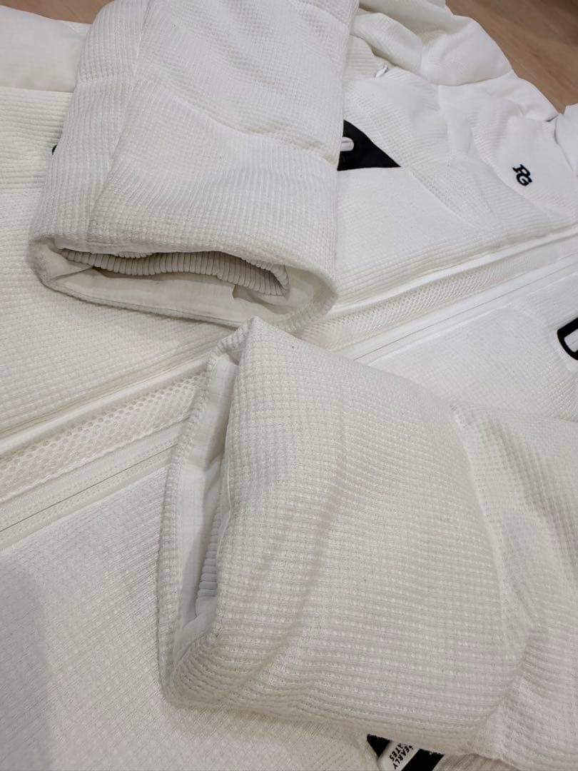 パーリーゲイツ　ポリコットワッフル×ドットエアーダウンブルゾン