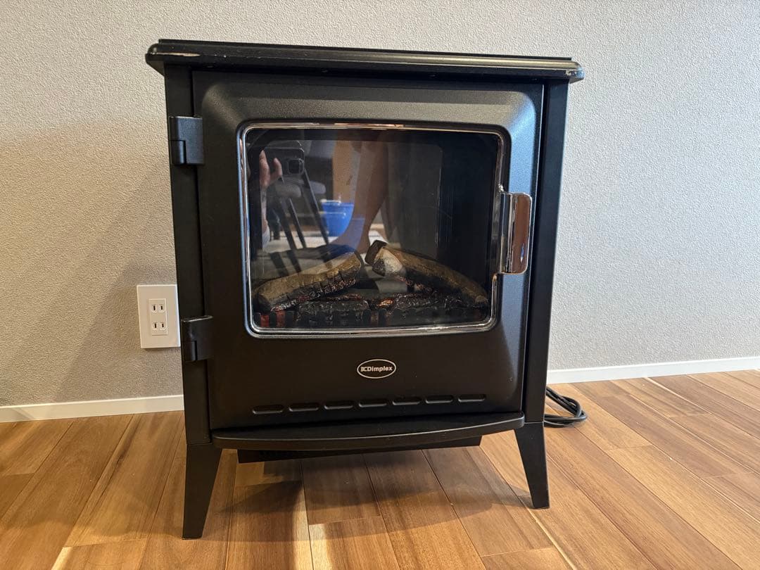 電気ヒーター 黒