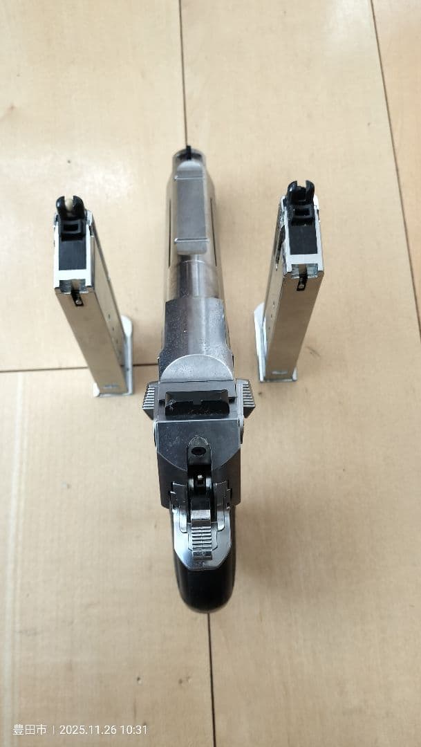 マリオさん用　デザートイーグル　改　ブローバックガスガン マガジン2個付き