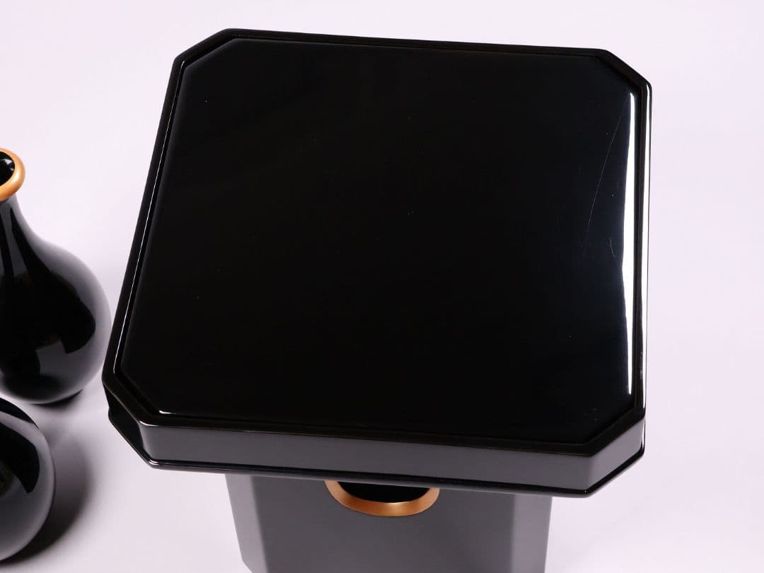 漆芸 輪島塗 久保田春光堂 三方台・瓶子一対 三宝 木製 仏具【MA497】