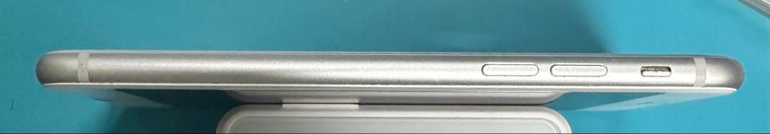 iPhone 8 256GB バッテリー100%