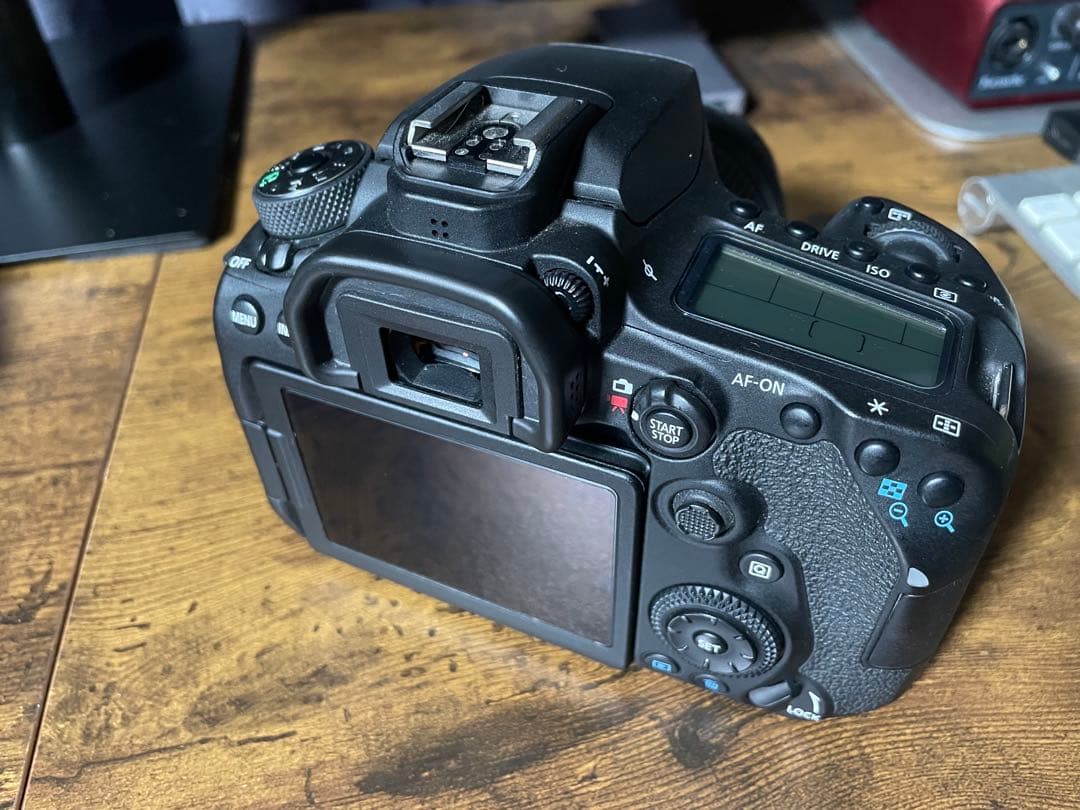 Canon EOS 90D デジタル一眼レフカメラ