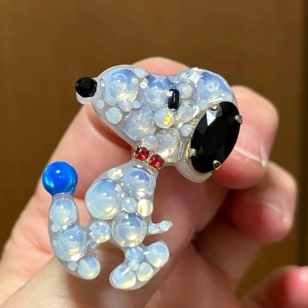 【tama juicy bijoux 】三越伊勢丹限定スヌーピー　ブローチ