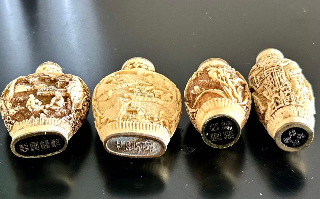 【中華民国骨董】ヴィンテージ 中国 彫刻樹脂 スナフボトル マッチングトップ4点