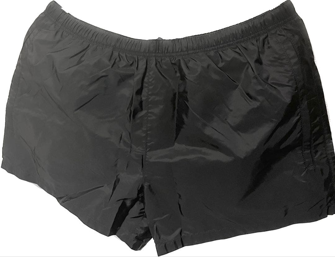 新品PRADAプラダ メンズ水着 スイムウェア 短パン ショーツ ハーフパンツ黒