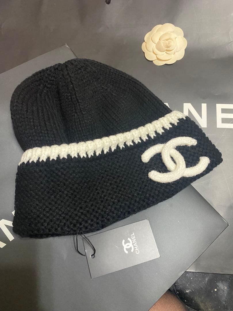 限定❤️CHANEL ニット帽 ブラック/ホワイト
