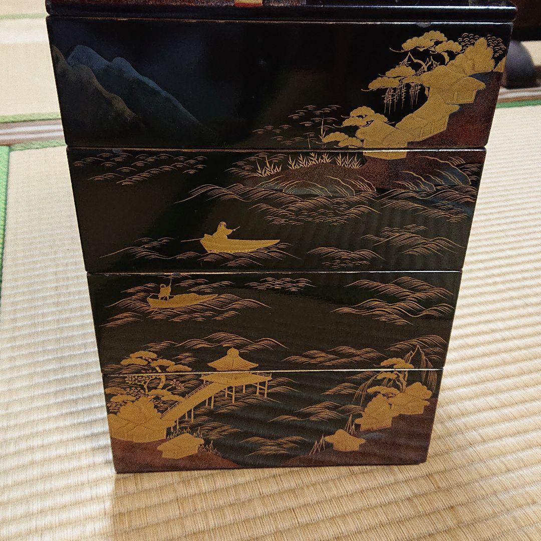 四段のお重です。