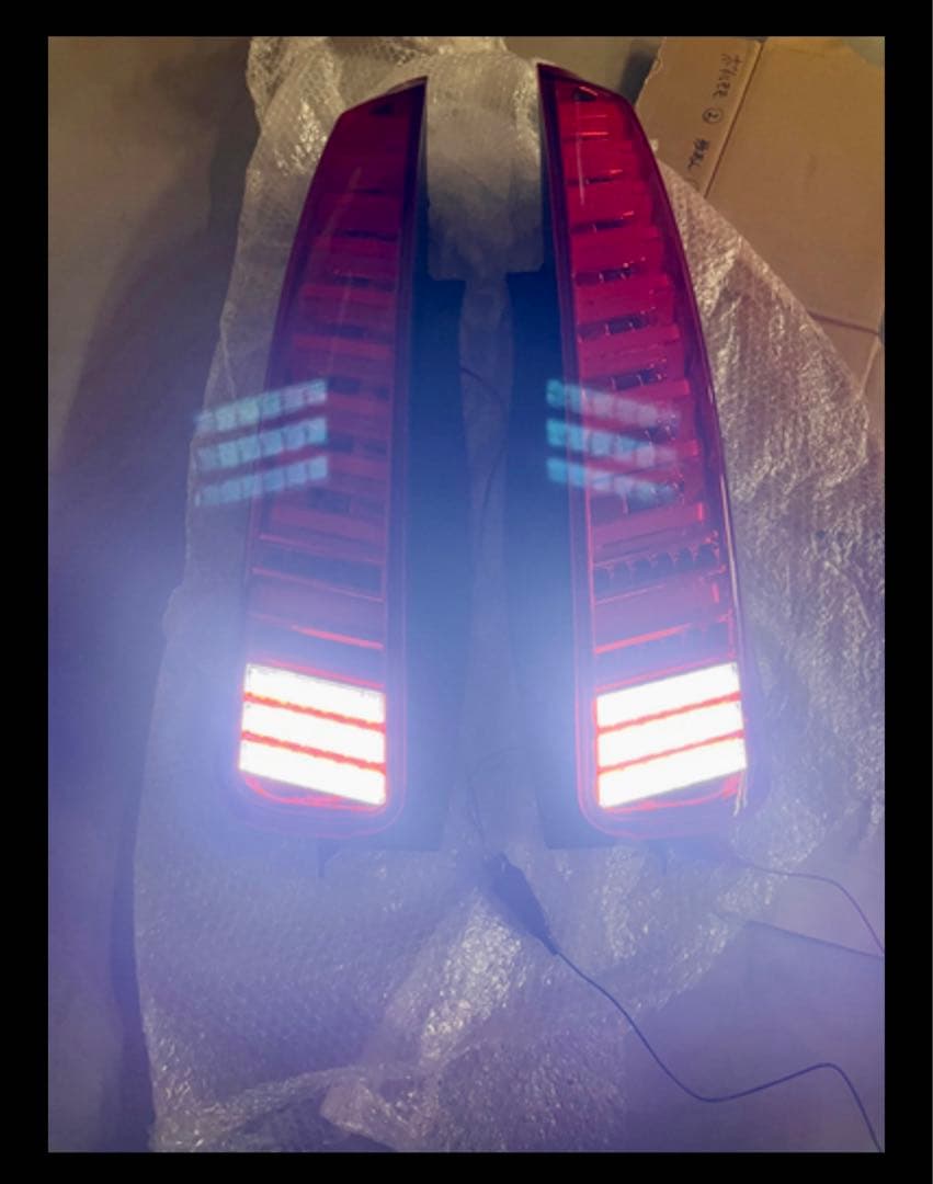 ダズフェローズ　テールランプ